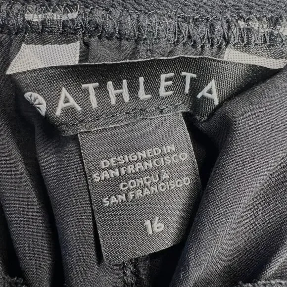Athleta Women's Cargo Pull-on Black Athletic Pants Straight Let Casual Size 16 - Picture 3 of 9